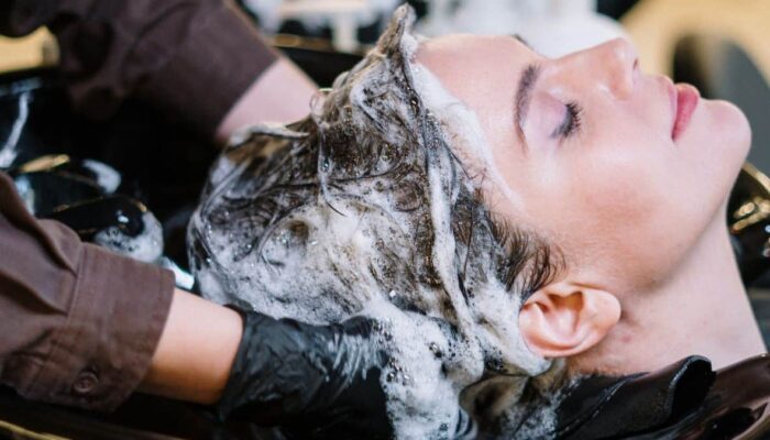 Menyebabkan Rambut Rontok, Ini Beberapa Merk Shampoo yang Harus Diwaspadai